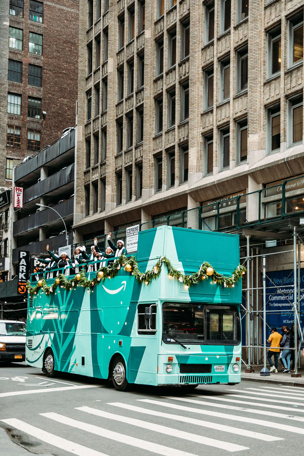 New York City Holiday Cheer Bus — photo 4